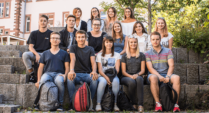Studienanfänger an der ISBA in Freiburg besuchen die Summerschool